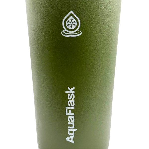 Taza térmica Aquaflask verde ideal como termos café, mantiene bebidas calientes o frías por horas.