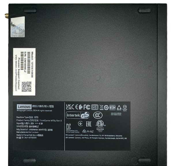 Vista superior del Lenovo ThinkCentre M70q Gen 5, ordenador sobremesa compacto ideal para oficinas y espacios reducidos.